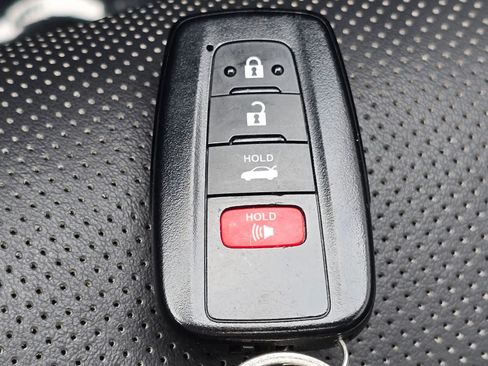 Used 2020 Toyota Camry XSE w/ Driver Assist Package FWD image 33