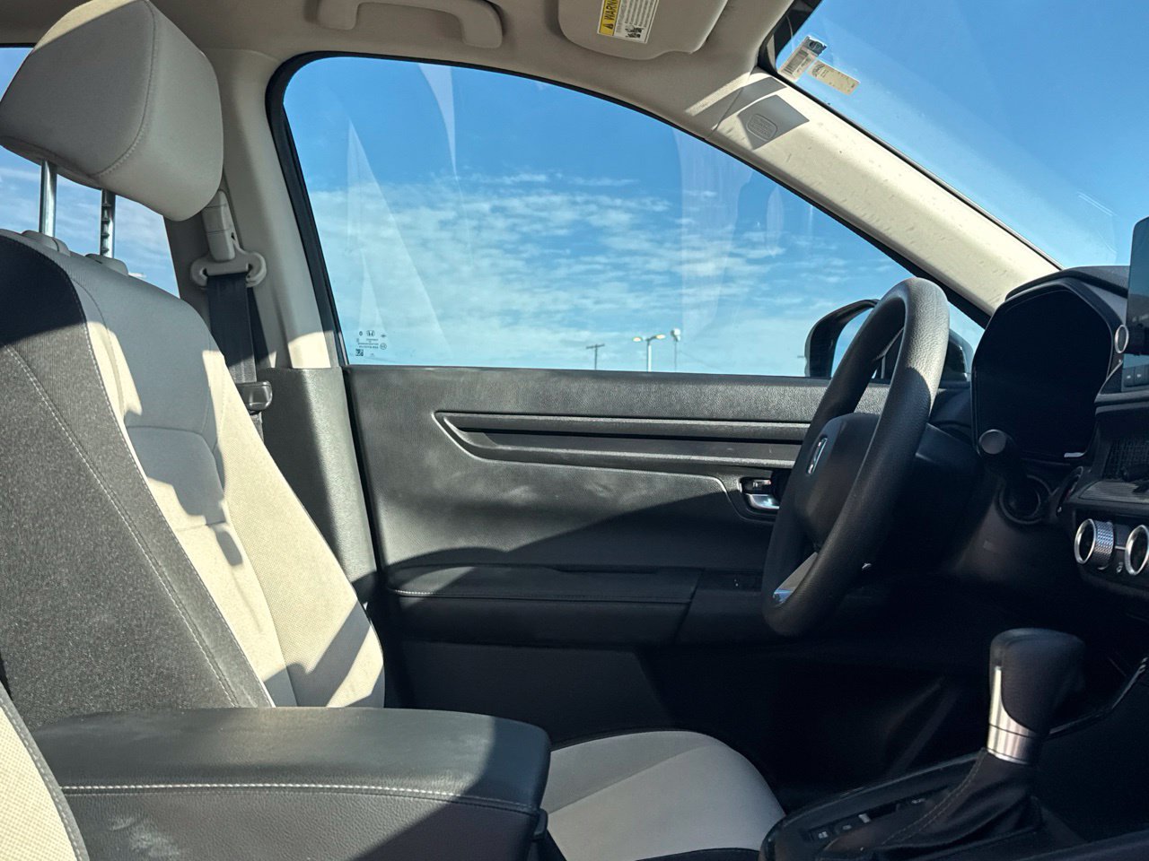 Used 2025 Honda CR-V EX image 31