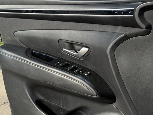 Used 2022 Hyundai Tucson Limited AWD/4WD image 26