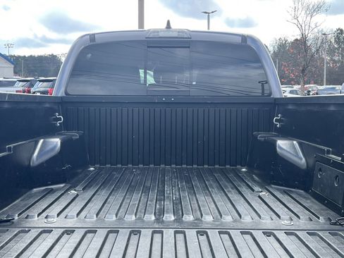 Used 2020 Toyota Tacoma 4x4 Double Cab image 22