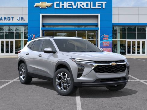 New 2026 Chevrolet Trax LT w/ Driver Confidence Package image 9