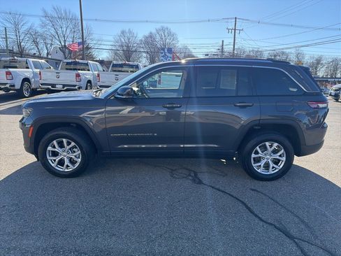 Certified 2022 Jeep Grand Cherokee Limited image 18