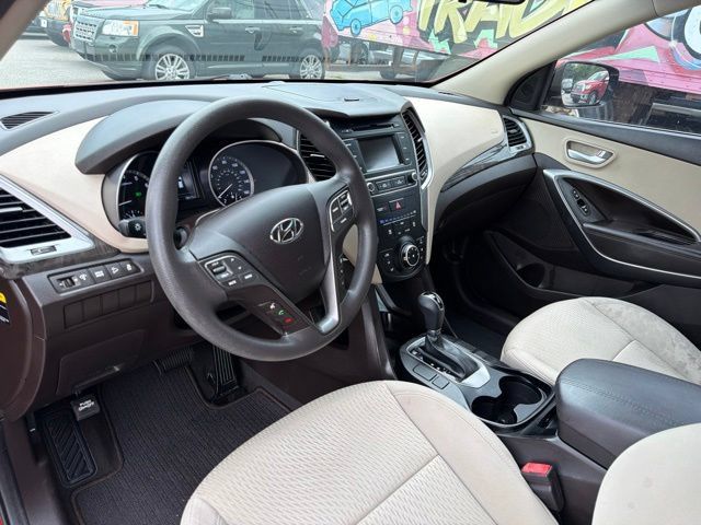Used 2017 Hyundai Santa Fe Sport FWD image 9