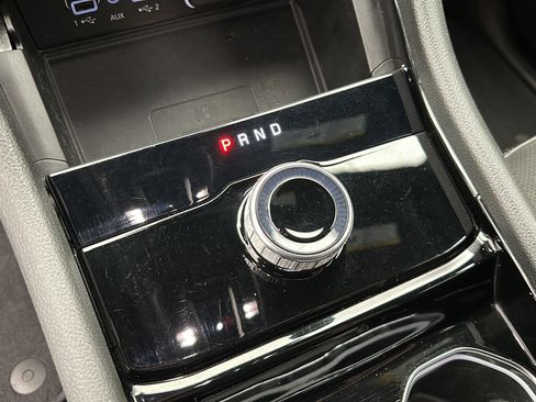 Used 2023 Jeep Grand Cherokee L Laredo AWD/4WD image 21