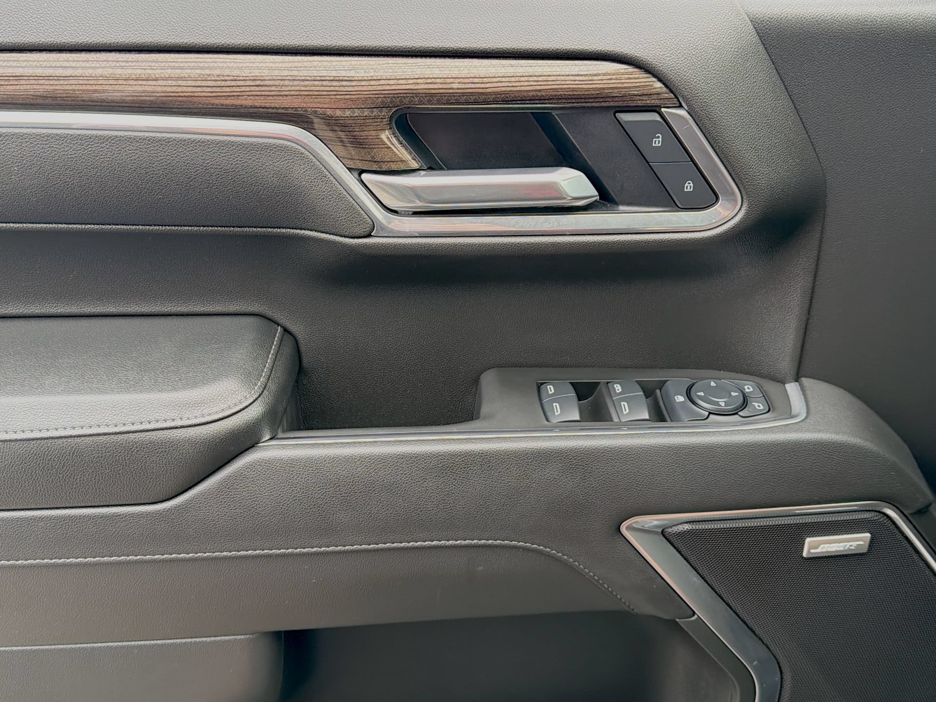 Used 2025 Chevrolet Silverado 1500 RST RWD image 13