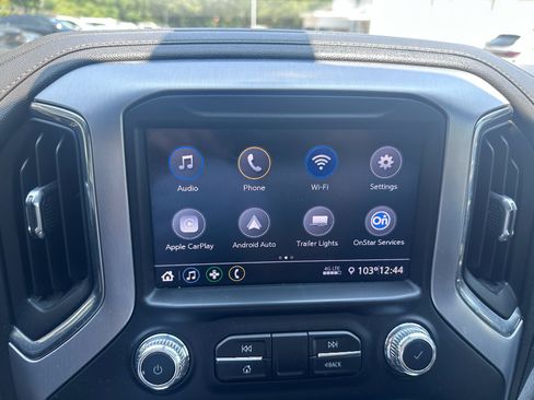 Used 2022 GMC Sierra 1500 Elevation w/ LPO, Elevation Black Package AWD/4WD image 12