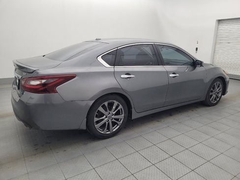 Used 2018 Nissan Altima 2.5 SR w/ SR Special Edition image 10