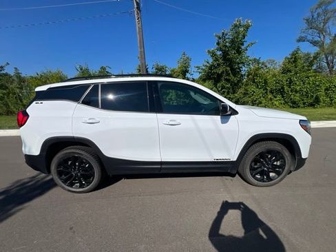 Used 2020 GMC Terrain SLE w/ Driver Convenience Package AWD/4WD image 4