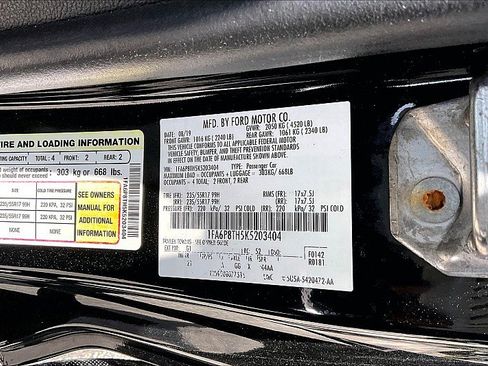 Used 2019 Ford Mustang Coupe RWD image 26