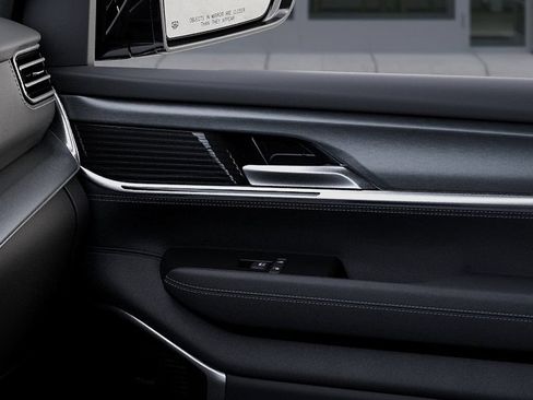 New 2026 Jeep Grand Wagoneer Limited AWD/4WD image 25