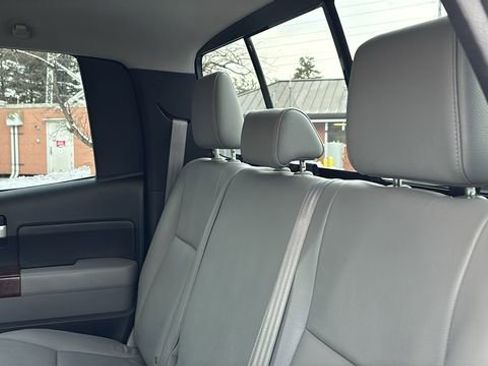 Used 2010 Toyota Tundra Limited image 27