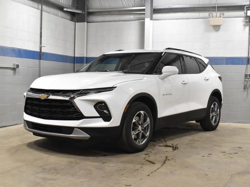 Used 2023 Chevrolet Blazer LT w/ Convenience Package FWD image 6