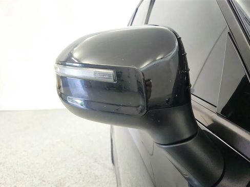 Used 2022 Kia Telluride EX w/ EX Premium Package AWD/4WD image 17