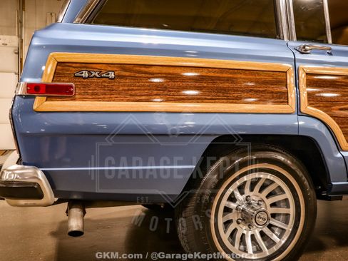 Used 1987 Jeep Grand Wagoneer AWD/4WD image 48