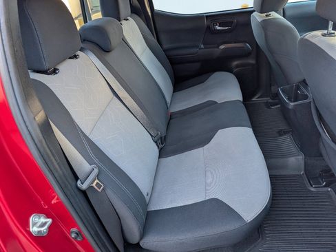 Used 2020 Toyota Tacoma SR5 image 5