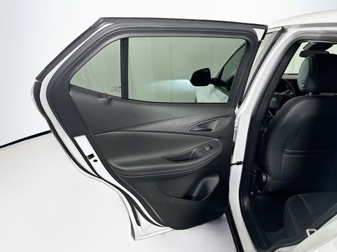 Used 2025 Buick Encore GX Preferred image 25