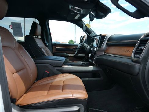 Used 2022 RAM 1500 Limited AWD/4WD image 14