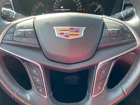 Used 2017 Cadillac XT5 Luxury w/ Driver Awareness Package AWD/4WD image 28