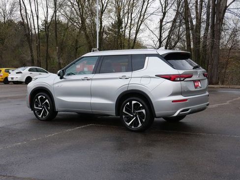Used 2025 Mitsubishi Outlander SEL AWD/4WD image 4