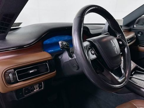 Used 2022 Lincoln Aviator Reserve w/ Elements Package Plus image 9