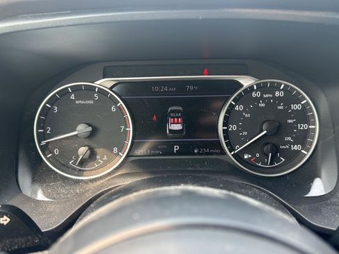 Used 2023 Nissan Rogue S AWD/4WD image 14