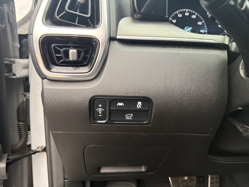 Used 2023 Kia Sorento SX AWD/4WD image 34