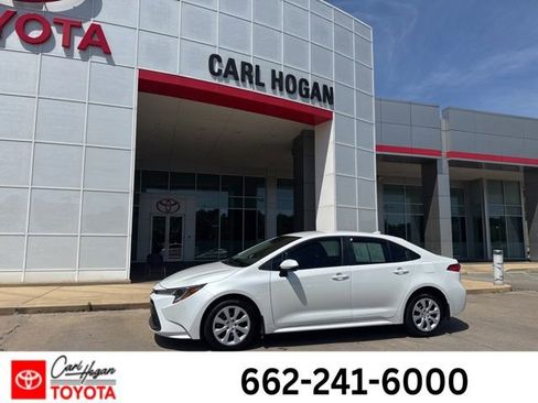 Used 2026 Toyota Corolla LE FWD image 1