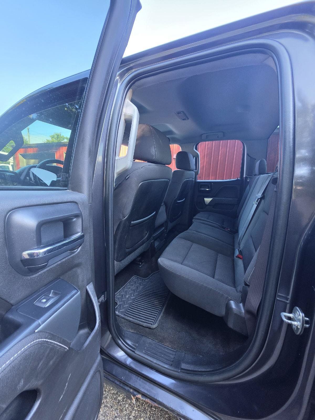 Used 2015 Chevrolet Silverado 2500 LT w/ LT Convenience Package AWD/4WD image 7