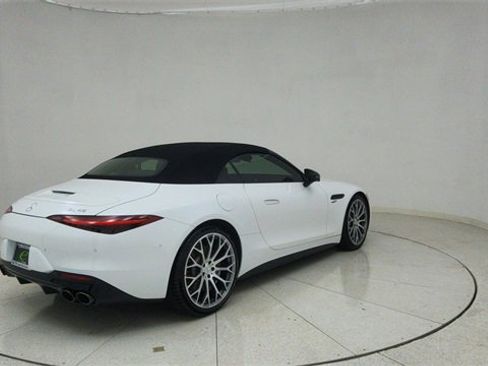 Used 2025 Mercedes-Benz SL 43 AMG w/ Driver Assistance Package image 65