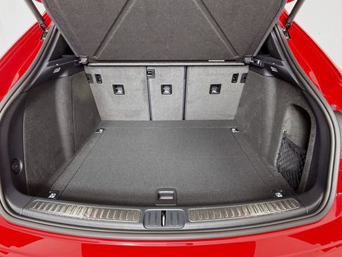 New 2026 Porsche Macan image 29