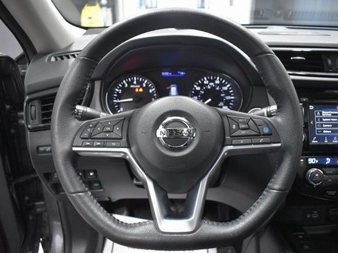 Used 2020 Nissan Rogue SL w/ Premium Package image 29