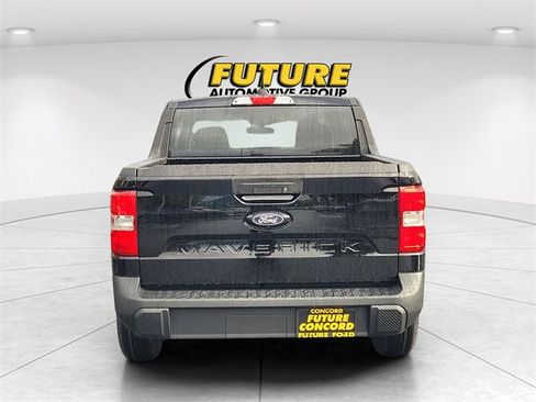 New 2025 Ford Maverick XL image 4