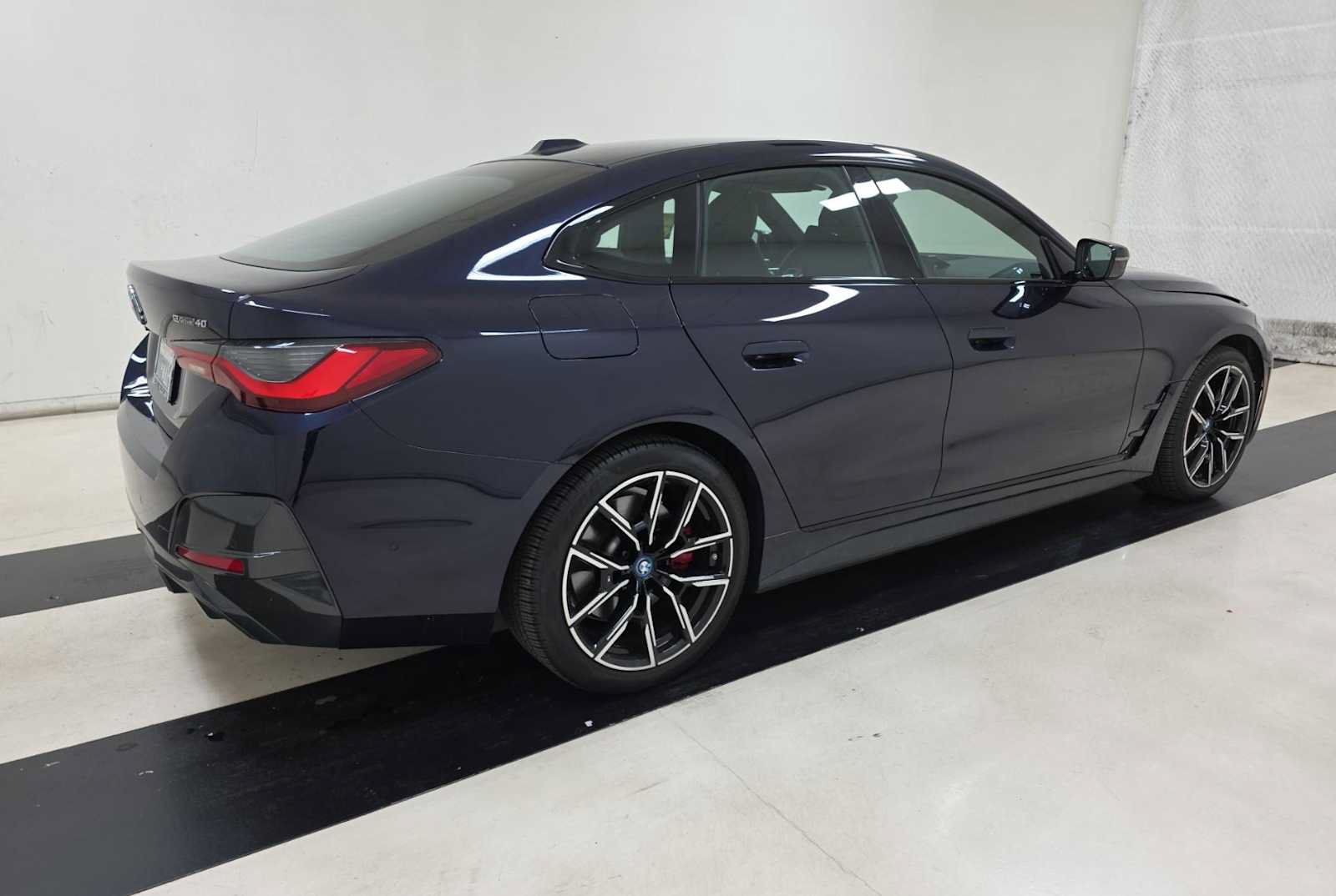 Used 2023 BMW i4 eDrive40 w/ M Sport Package RWD image 4