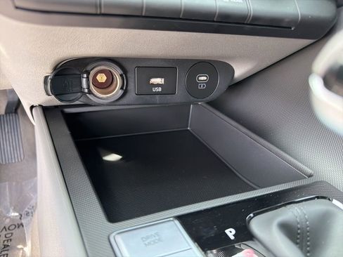 New 2026 Hyundai Elantra SE FWD image 24
