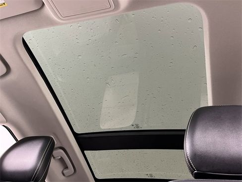 Used 2022 Ford Escape Titanium w/ Titanium Elite Package image 22