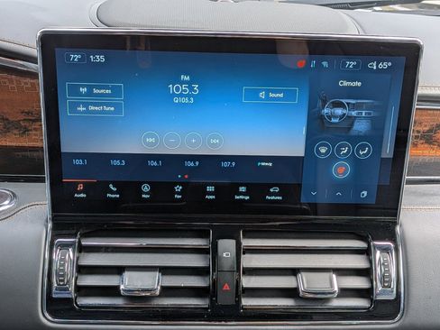 Certified 2024 Lincoln Navigator Black Label image 11