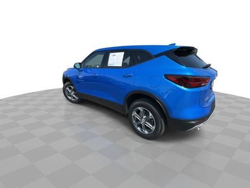 Certified 2025 Chevrolet Blazer LT FWD image 6