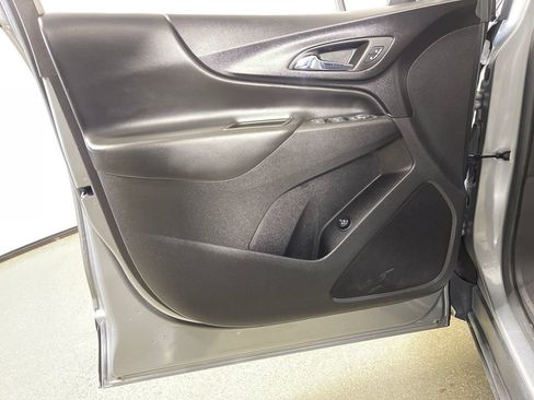 Used 2024 Chevrolet Equinox LT image 20