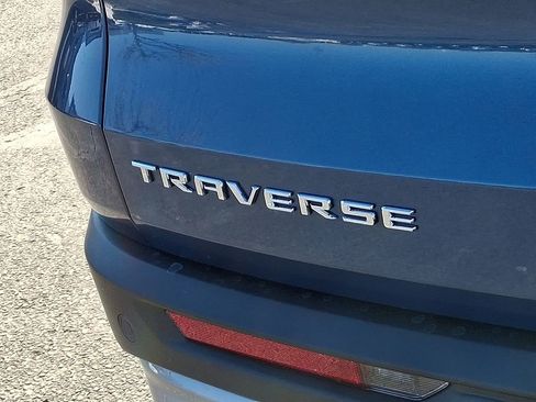 New 2026 Chevrolet Traverse LT w/ Sun and Wheel Package image 11