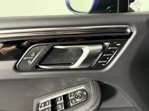 New 2026 Porsche Macan S image 23