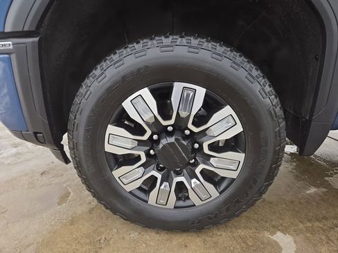 Used 2024 GMC Sierra 2500 Denali w/ Denali Reserve Package image 7