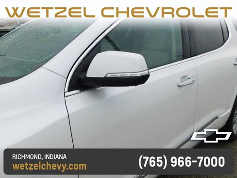 Used 2023 GMC Acadia Denali w/ Denali Technology Package AWD/4WD image 11