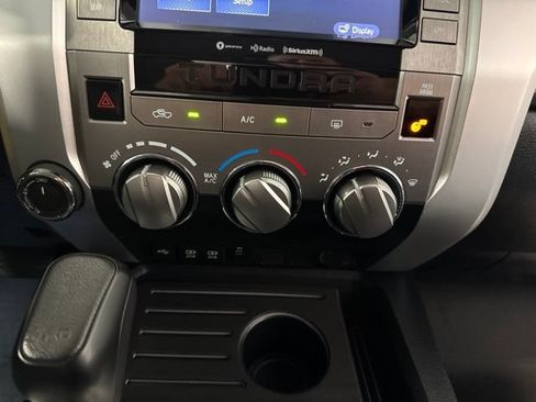 Used 2020 Toyota Tundra SR5 w/ SR5 Upgrade Package AWD/4WD image 20