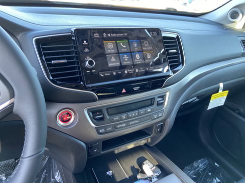 New 2026 Honda Ridgeline RTL image 37