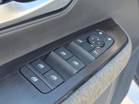 New 2026 Nissan Kicks SV w/ Cold Weather Package FWD image 14