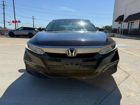 Used 2018 Honda Accord Sport image 4