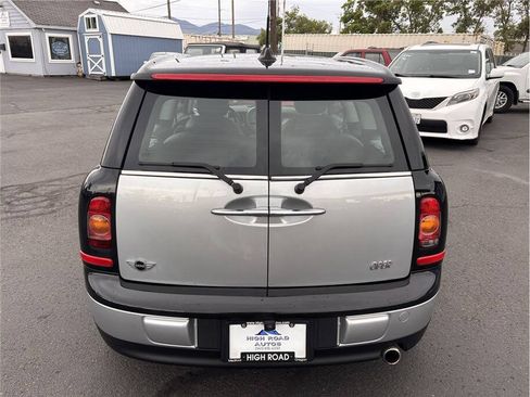 Used 2009 MINI Cooper Clubman Hardtop FWD image 4