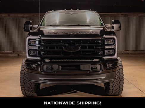 Used 2026 Ford F250 Platinum w/ Platinum Plus Package image 4