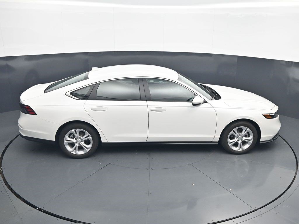 Used 2026 Honda Accord LX image 27