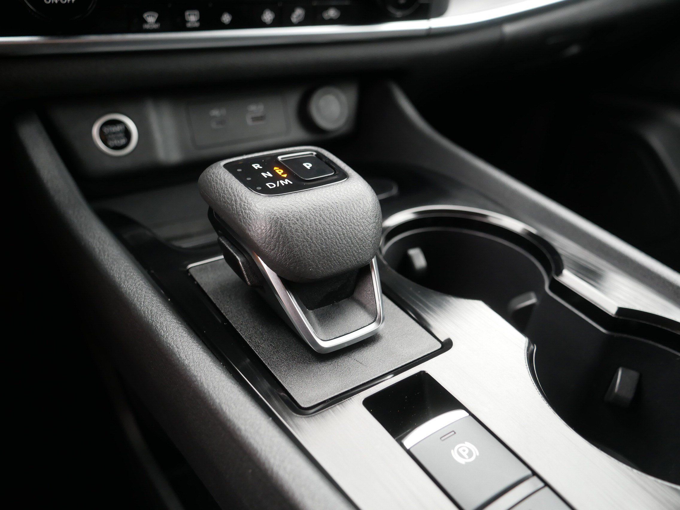Certified 2023 Nissan Rogue SV AWD/4WD image 24